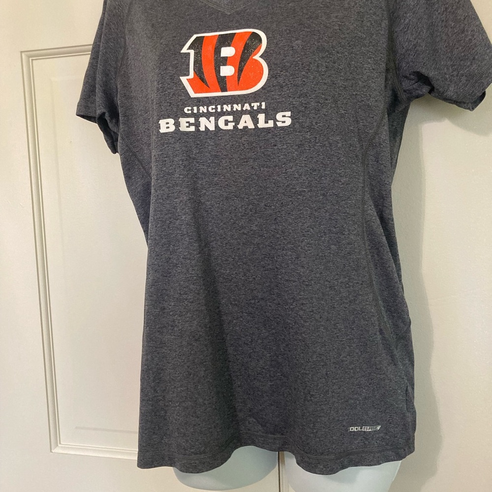 Majestic Cool Base Gray Shirt - Picture 2 of 4